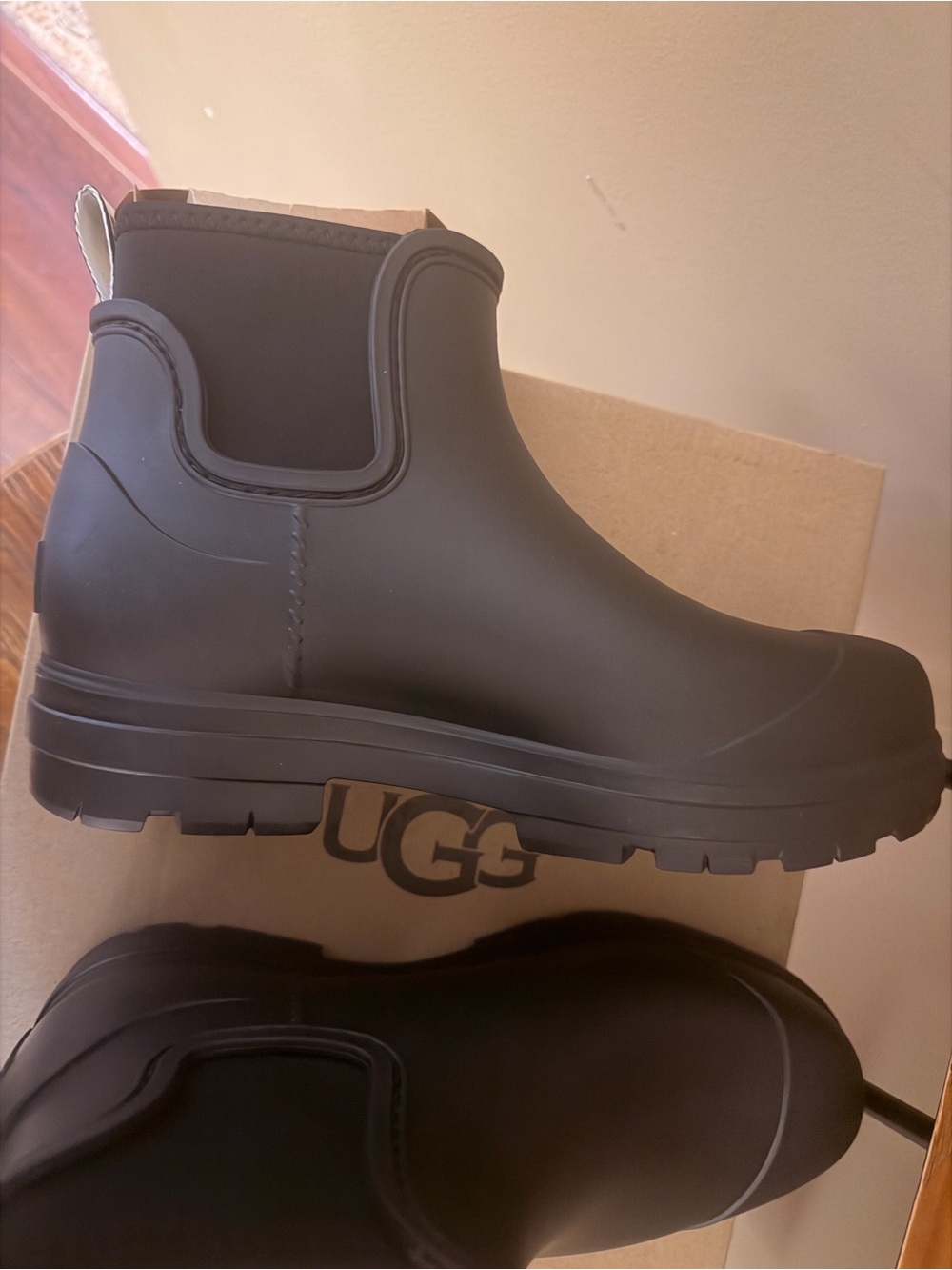 UGG Droplet Waterproof Rain Boots – Black – Women’s Size 8 – NEW - Picture 4 of 9